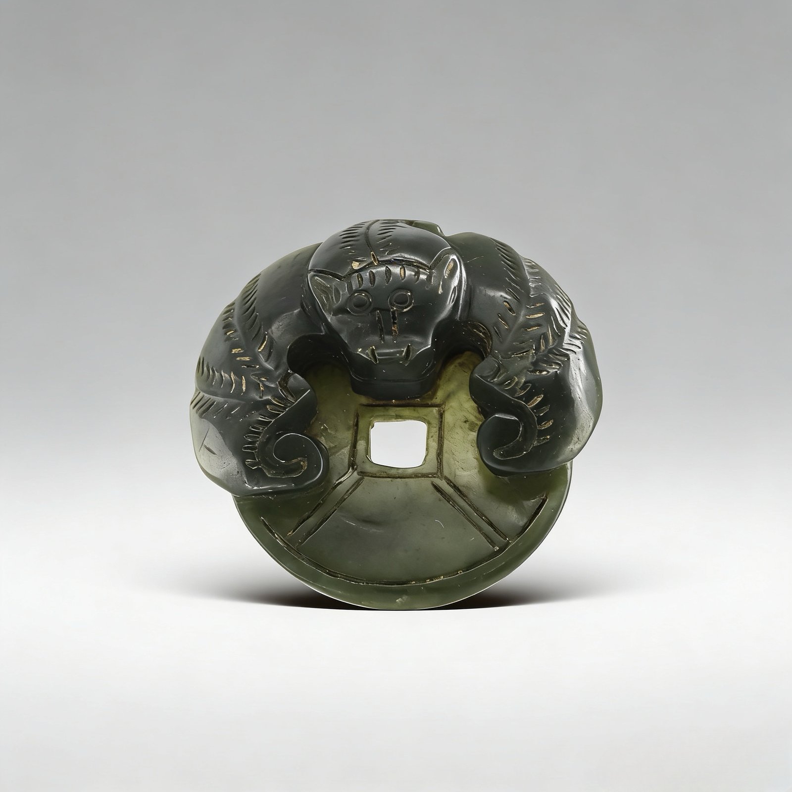 兩千年福運流轉——多祿溙春拍漢代和田墨玉浮雕《福在眼前》玉佩